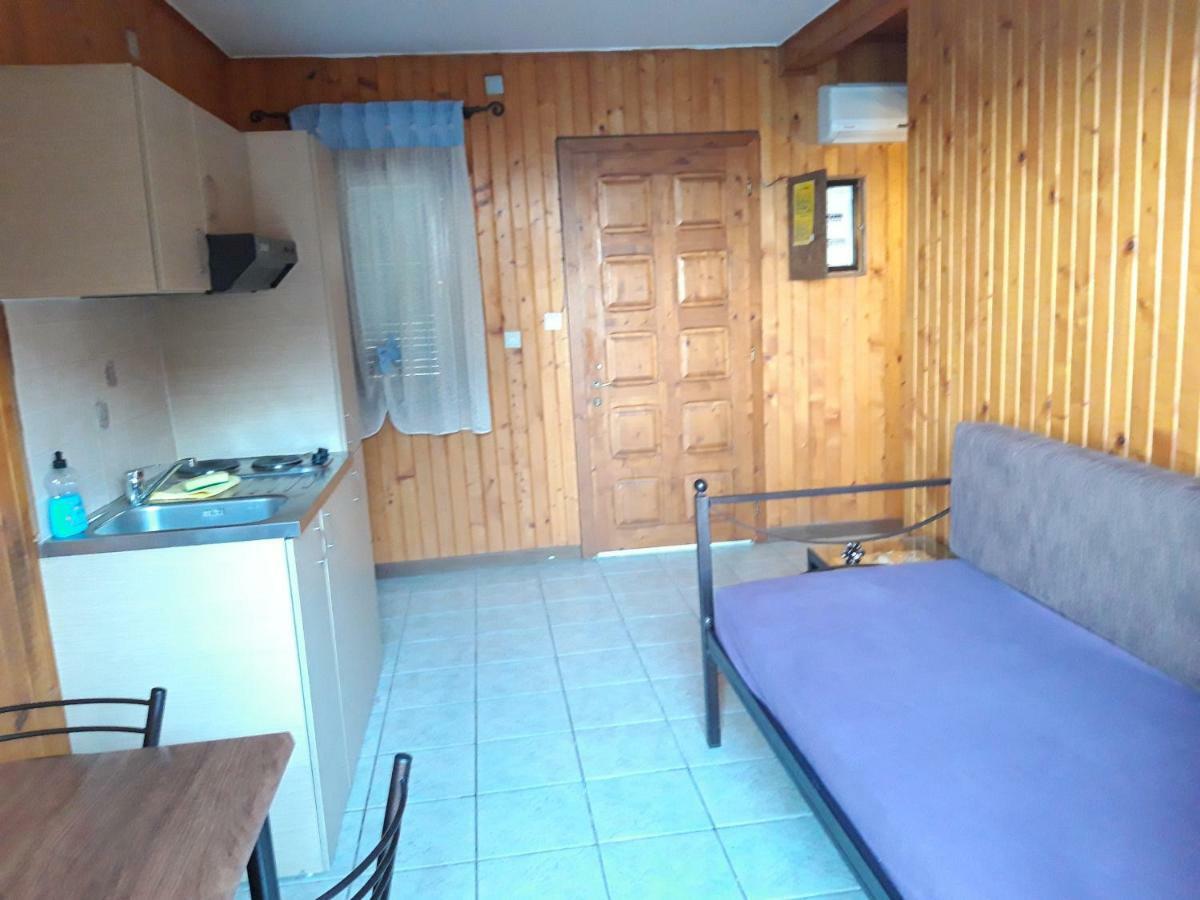 Apartament Wooden Nest Akhladherí Zewnętrze zdjęcie