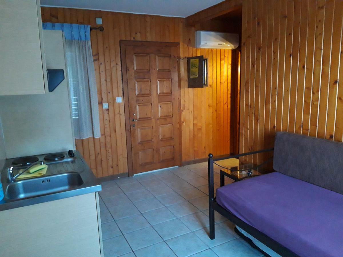 Apartament Wooden Nest Akhladherí Zewnętrze zdjęcie